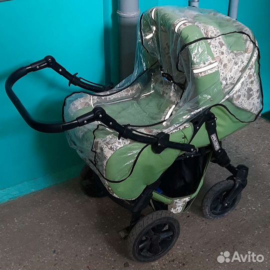 Коляска трансформер. В отличном состоянии