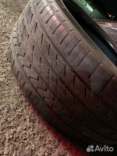 Lexani LX-Twenty 275/40 R22