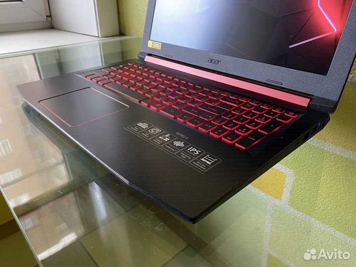 Acer Nitro V / Core i5-8300H / 16Gb / GTX 1050