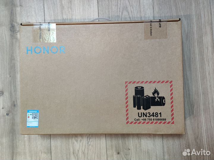 Ноутбук Honor MagicBook 14 r7 5700u/16/512 новый