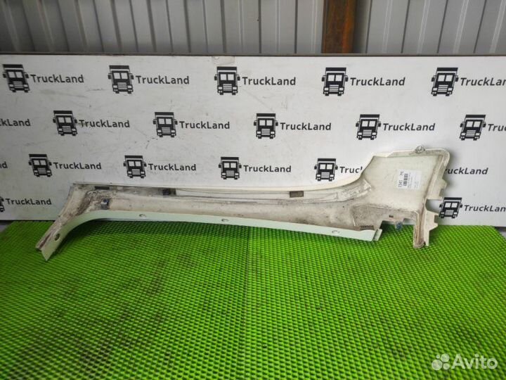 Накладка стойки лобового стекла левая Man Tgx