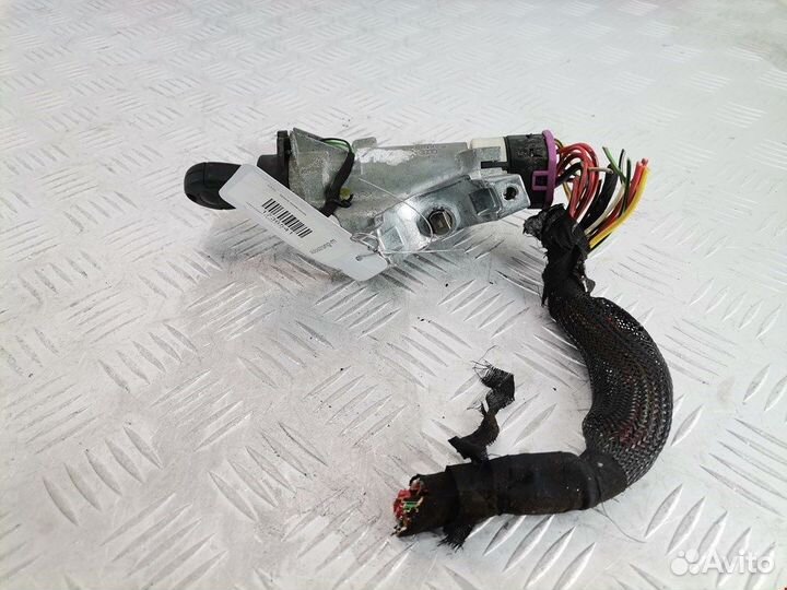 Замок зажигания для Volkswagen Passat 5 4B0905851