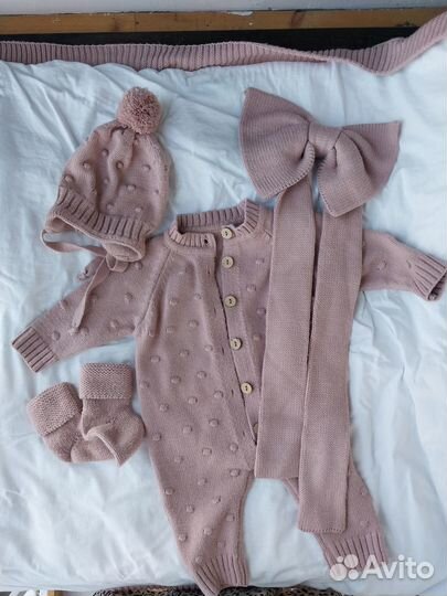 Комплект на выписку из роддома для девочки