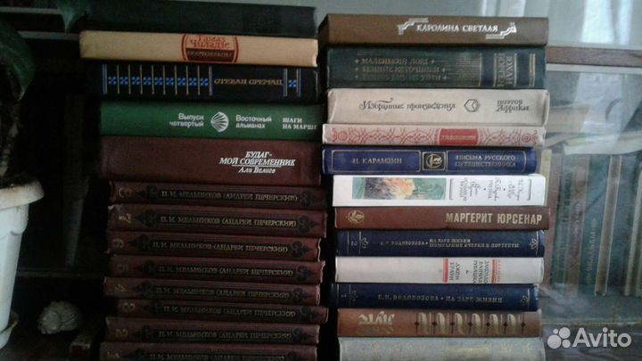 Книги.Очень много. Собрания сочинений