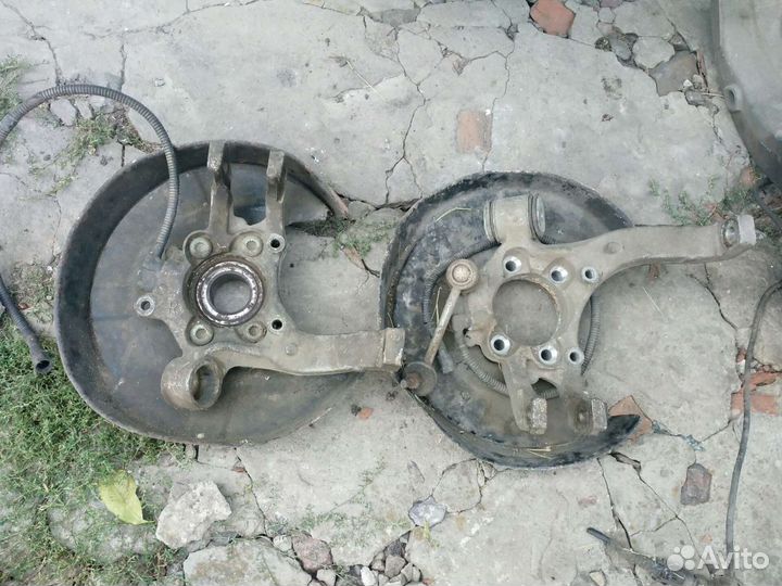 Поворотные кулаки А8 d2 2000год рестайлинг