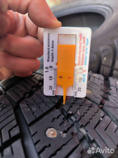 Goodyear Ultra Grip Ice Arctic 2 SUV 215/65 R17 99