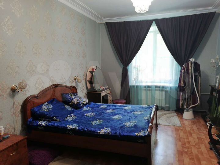 3-к. квартира, 87 м², 1/3 эт.