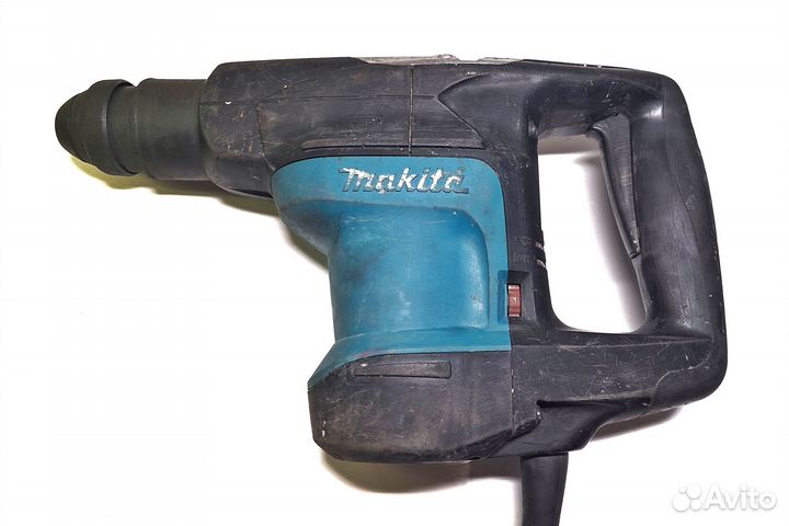 Перфоратор Makita HR 3200 C