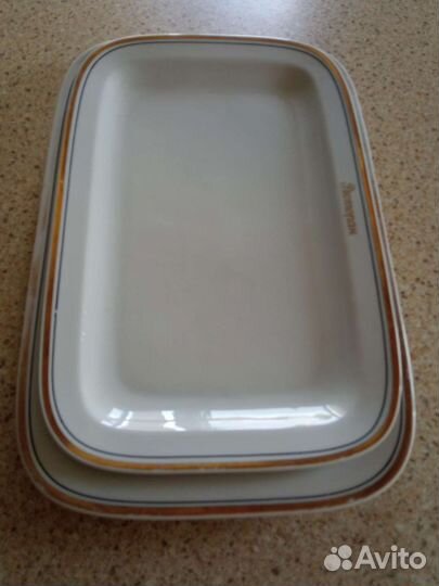 Блюдо фарфор