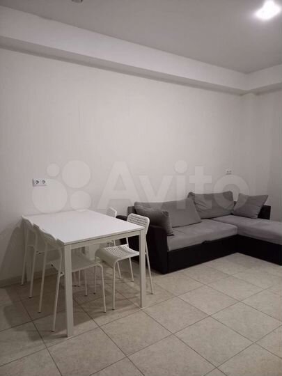 2-к. квартира, 55 м², 1/13 эт.