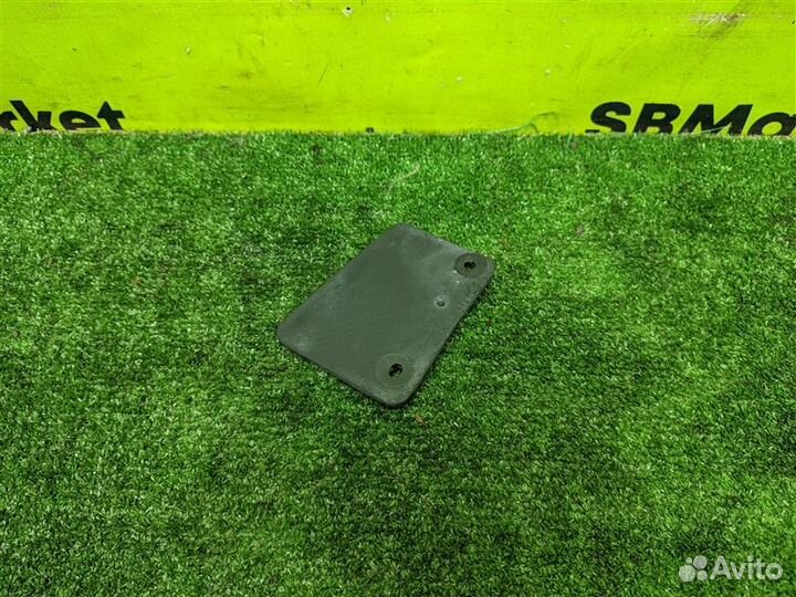 Брызговик передний левый Lexus Lx570 URJ201 3UR-FE