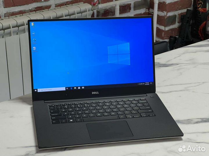 Ноутбук dell xps 9550