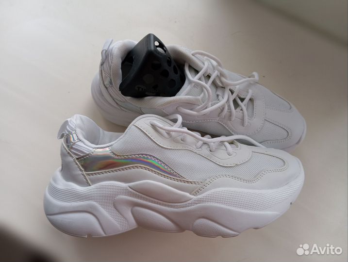 Кроссовки спортивные новые 37