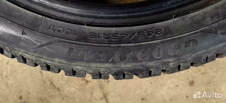 Goodyear Ultra Grip Ice Arctic 2 245/45 R18 100