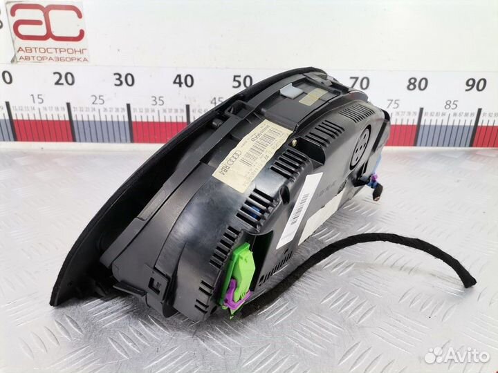 Щиток приборов (приборная панель) Audi A4 B6 2004