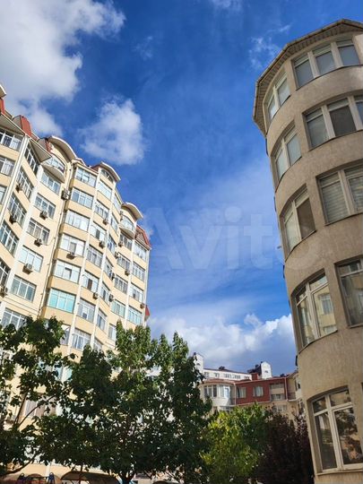 2-к. квартира, 76 м², 1/5 эт.