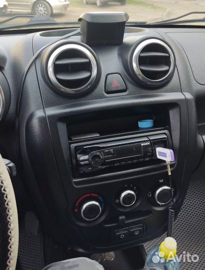 Центральная панель