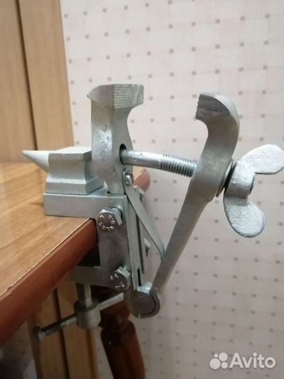 Тиски маленькие СССР