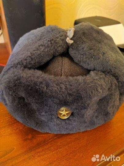 Зимняя армейская шапка