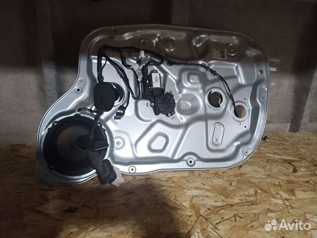 Стеклоподъёмник передний правый Kia Ceed ED 06-12г