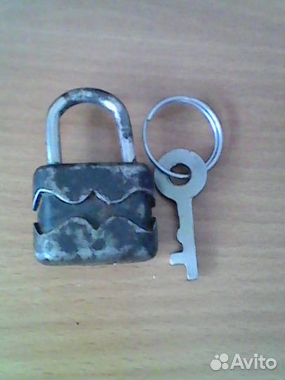 Маленький замочек из СССР