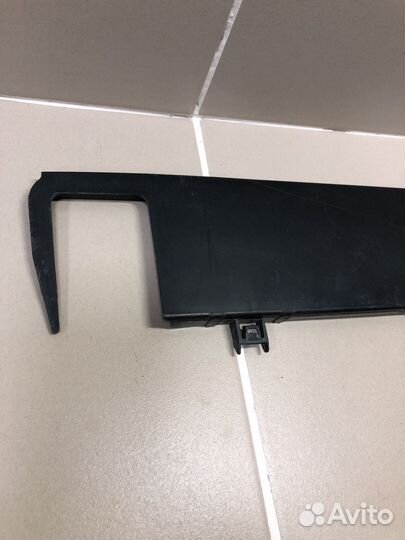 Воздуховод радиатора нижний Renault Kaptur