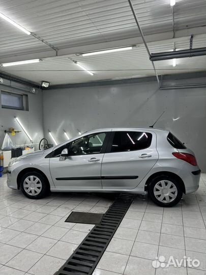 Peugeot 308 1.6 AT, 2010, 165 000 км