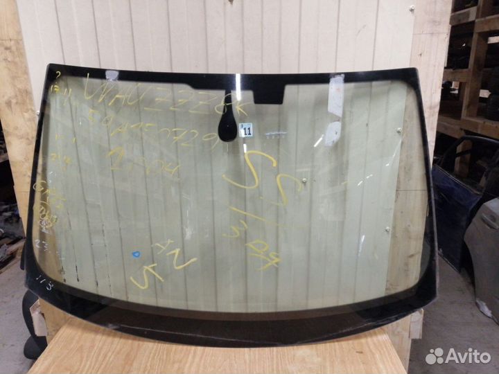 Стекло лобовое (ветровое) Audi A4