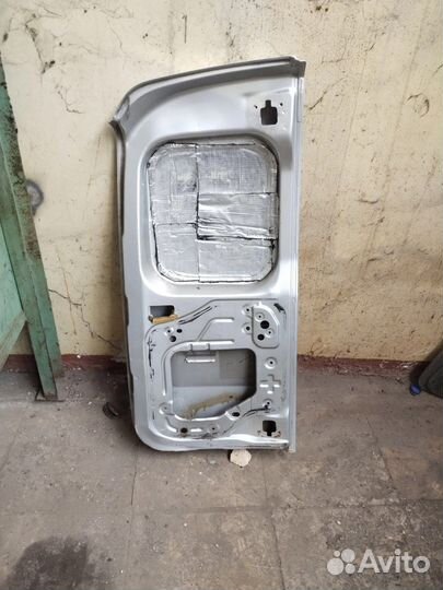 Задние двери LADA largus