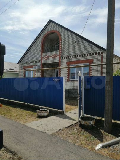 Дом 168 м² на участке 15 сот.