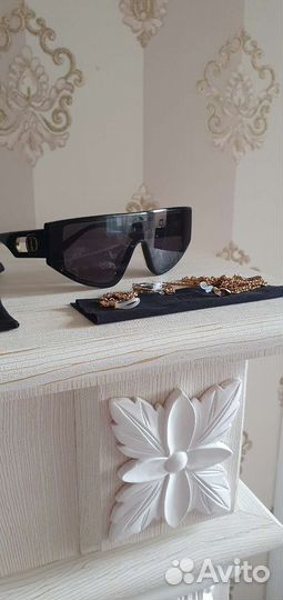 Солнцезащитные очки Dior