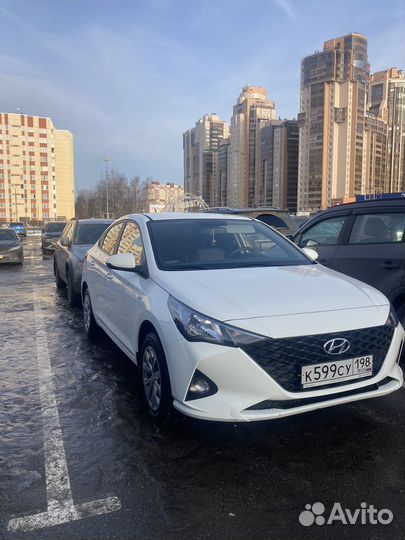 Автоинструктор по вождению автомобиля