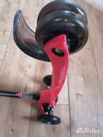 Самокат Мaxi Micro для детей от 4 до 12 лет