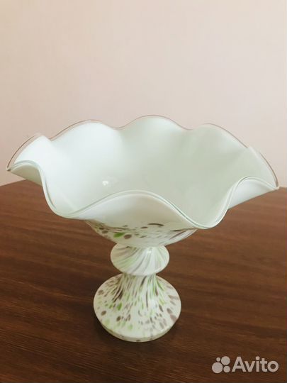 Ваза для фруктов из дутого стекла