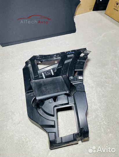 Крепление бампера заднее правое BMW X3 F25