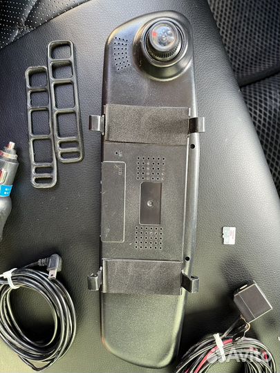 Видеорегистратор зеркало с камерой заднего вида