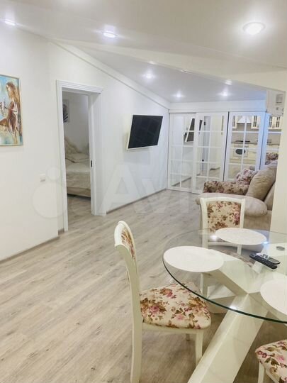 2-к. квартира, 53 м², 4/4 эт.