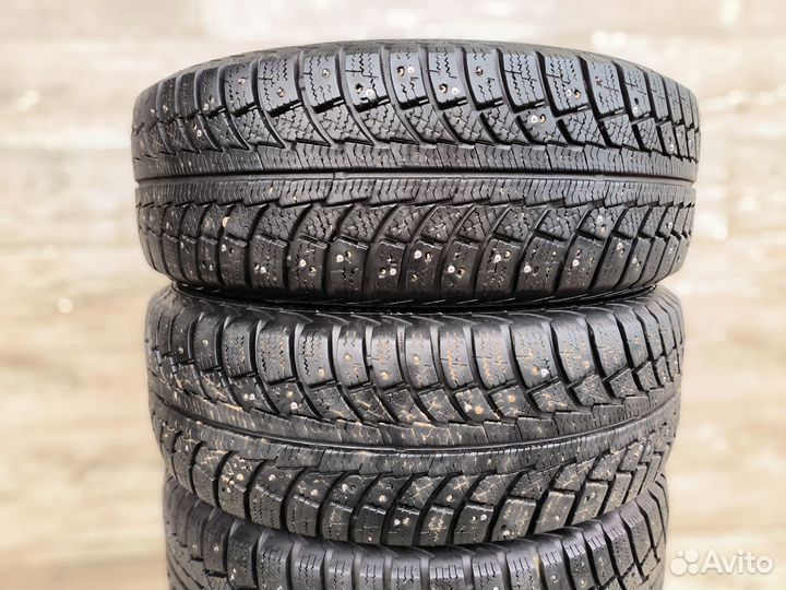 Gislaved Nord Frost 5 215/65 R16