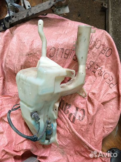 Бачок омывателя volvo s40 моторчик омывателя