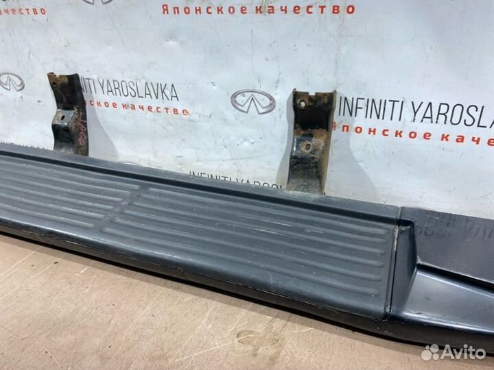 Подножка правая Infiniti Qx56 JA60 VK56DE 2004