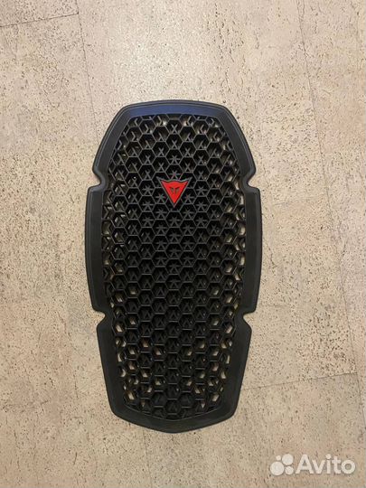 Защита спины dainese