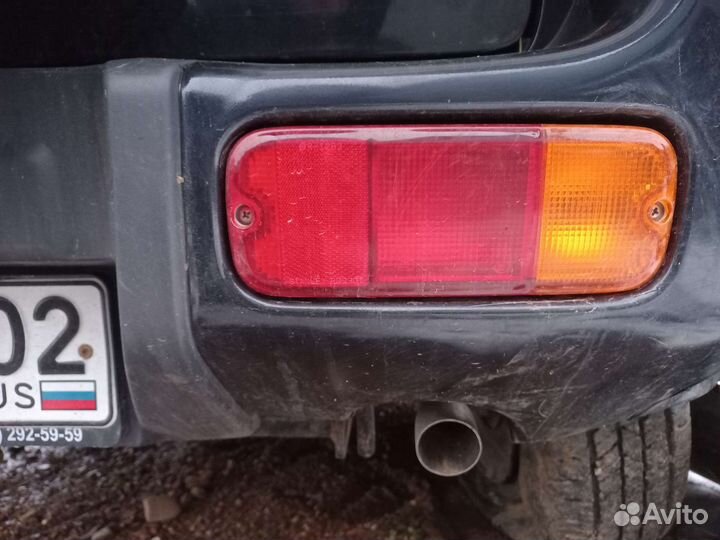 Поворотник бамперный правый Suzuki Jimny