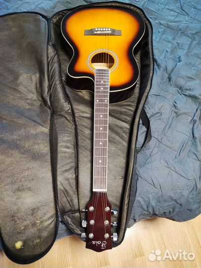 Акустическая гитара