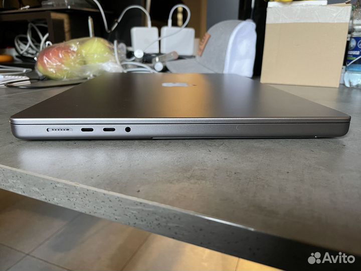 Macbook pro 16.2 процессор M1 Pro 32 Gb RAM 512 SS