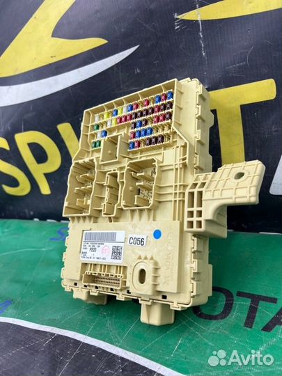 Блок предохранителей Kia Sorento 4 2WD D4HE