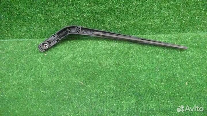 Дворник задний Toyota Corolla Fielder ZRE144