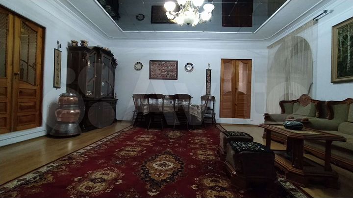 Дом 238 м² на участке 16 сот.