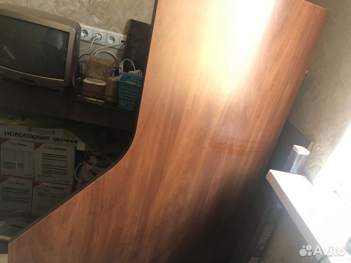 Стол письменный угловой с тумбой