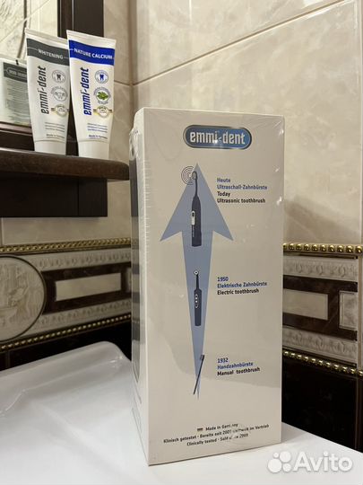 Ультразвуковая щетка emmi-dent