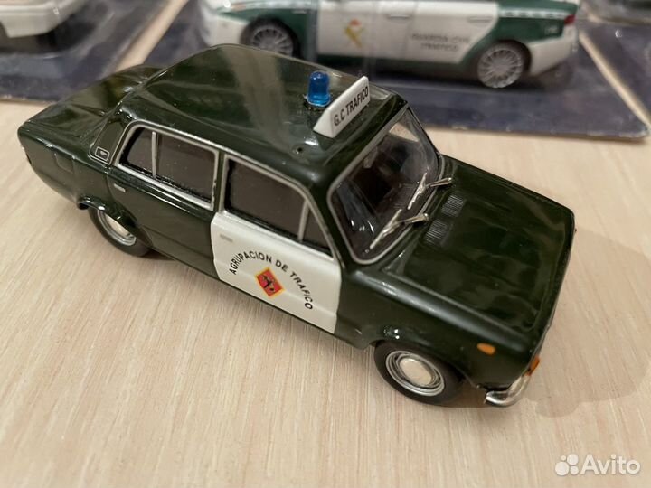 Полицейские машины мира 1:43